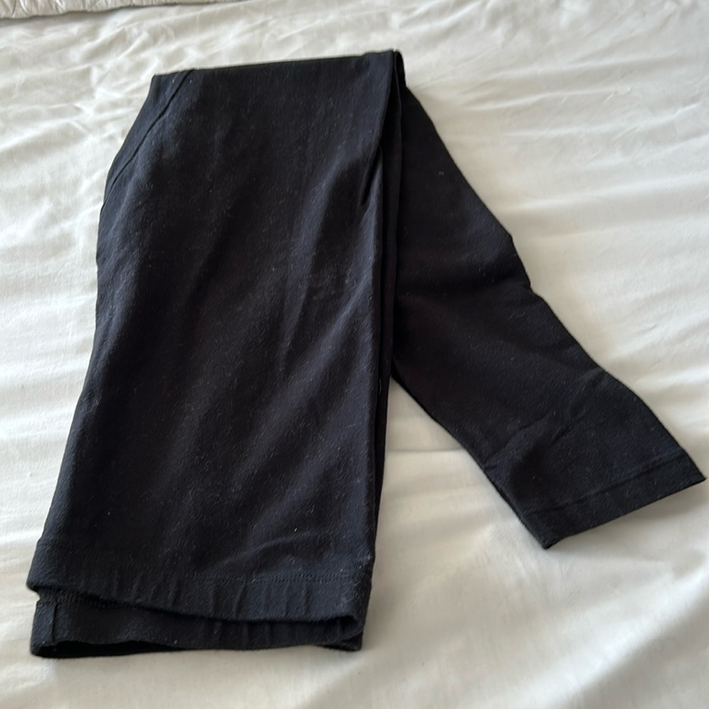 Vera Wang black leggings